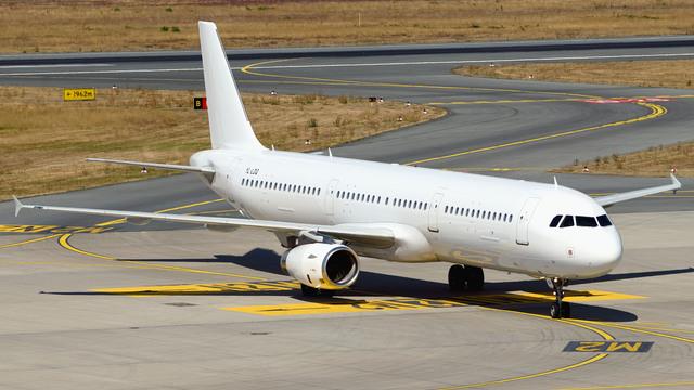 YL-LDQ:Airbus A321:SmartLynx Airlines